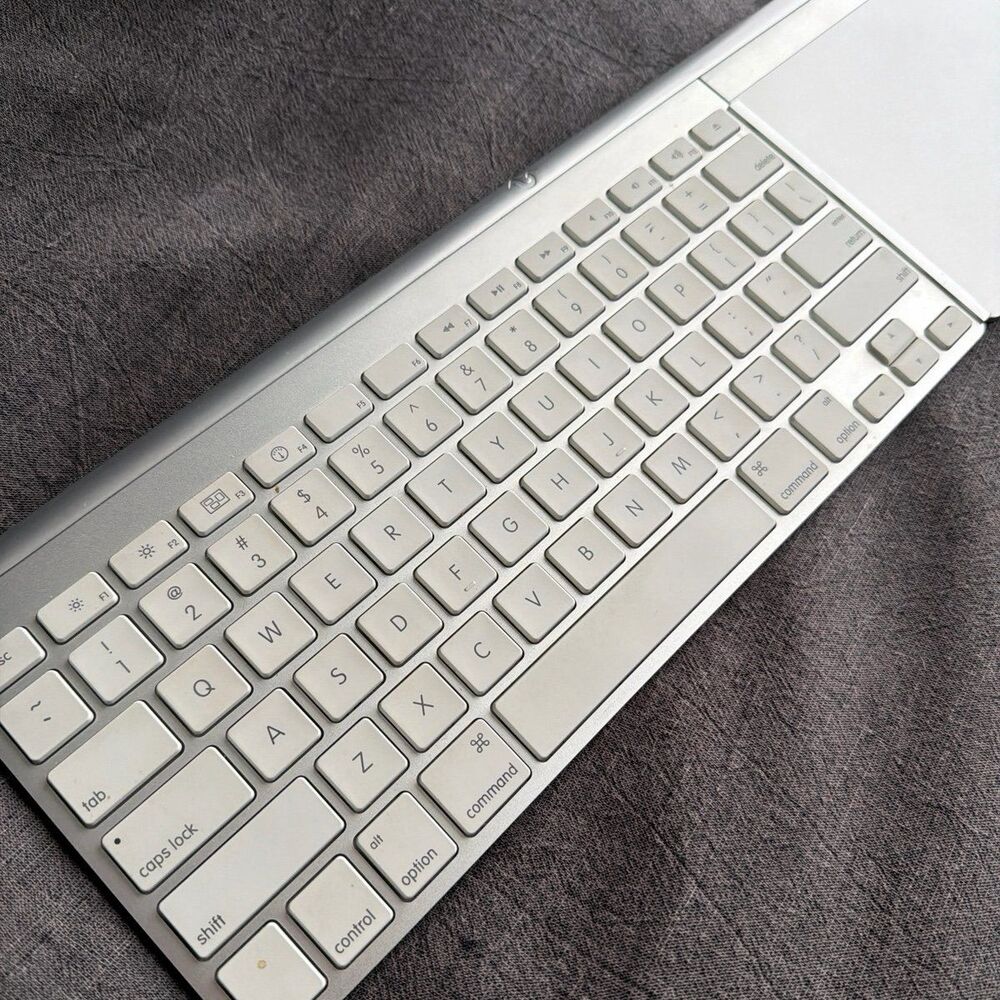 Apple Wireless Keyboard A1314 + Magic Trackpad A1339 + MagicWand Bluetooth Set